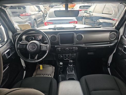 Used 2022 Jeep Wrangler Unlimited Sport image 10