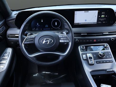 Used 2024 Hyundai Palisade Calligraphy FWD image 13