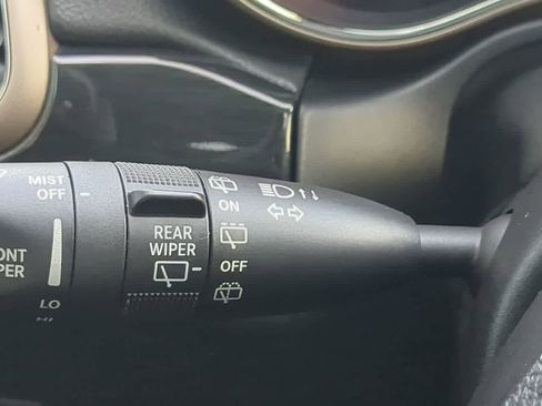 Used 2016 Jeep Grand Cherokee Laredo 75th Anniversary image 26