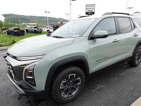 Used 2025 Chevrolet Equinox ACTIV w/ Convenience Package III AWD/4WD image 6