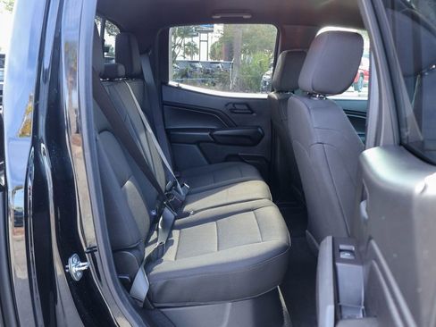 Used 2025 Chevrolet Colorado W/T image 11