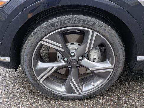 Used 2025 Genesis GV80 3.5T Prestige image 11