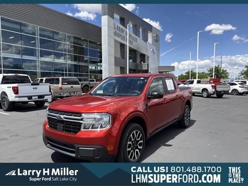 Used 2024 Ford Maverick Lariat FWD image 1