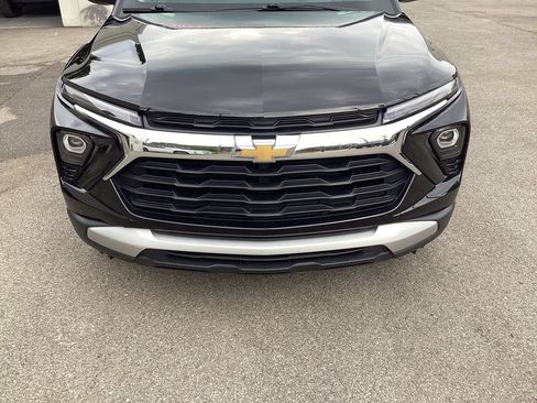 Used 2024 Chevrolet TrailBlazer LT w/ Driver Confidence Package FWD image 19