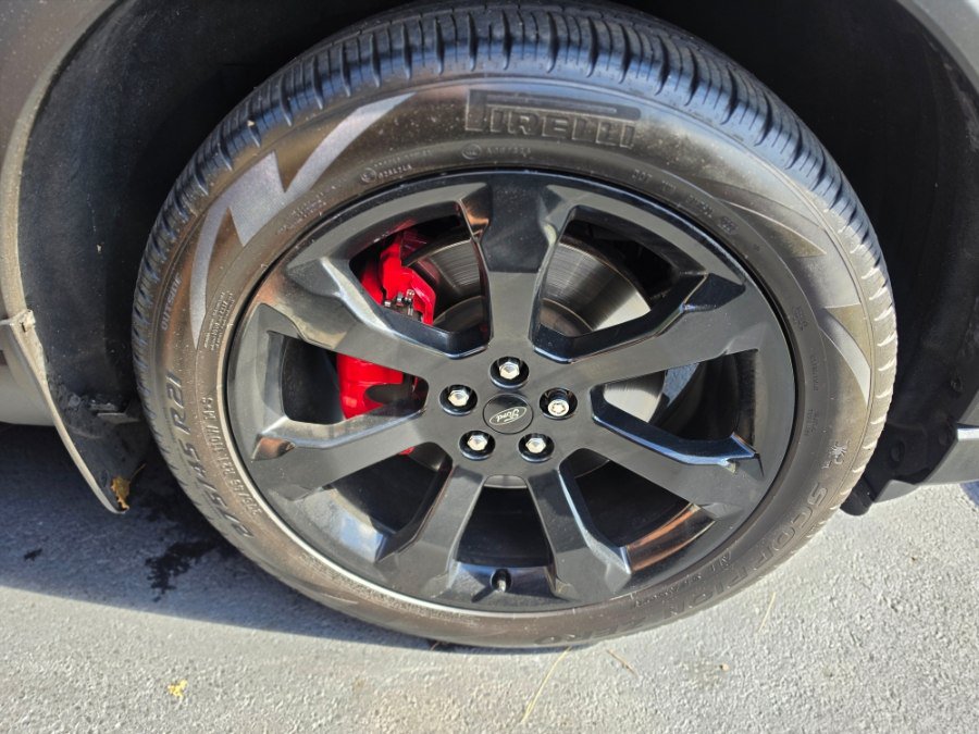 Used 2023 Ford Explorer ST AWD/4WD image 12