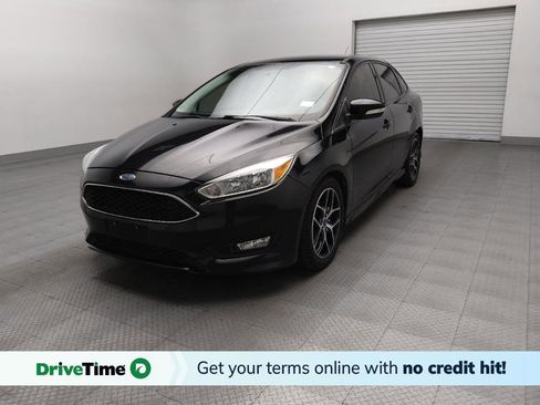 Used 2015 Ford Focus SE w/ SE Sport Package image 1
