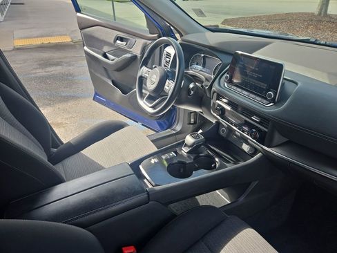 Used 2023 Nissan Rogue SV image 33