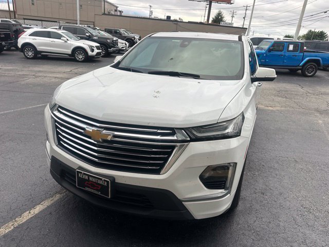 Used 2023 Chevrolet Traverse Premier FWD image 3