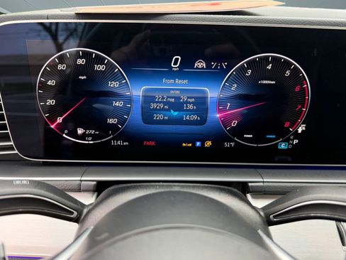 Used 2024 Mercedes-Benz GLS 450 4MATIC image 18