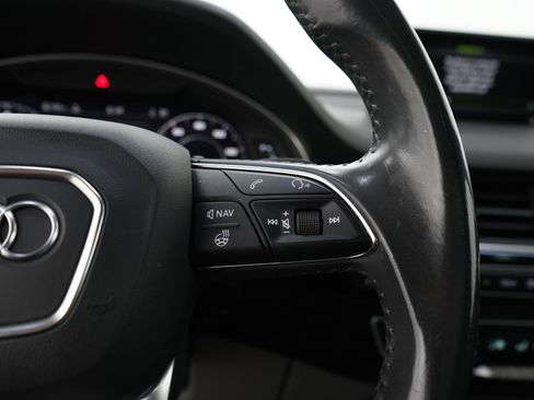 Used 2017 Audi Q7 3.0T Premium Plus AWD/4WD image 33