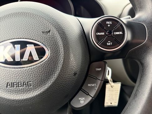 Used 2015 Kia Soul image 20