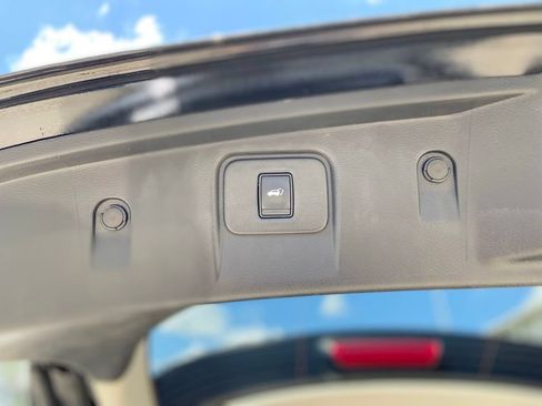 Used 2019 Nissan Murano SL FWD image 27