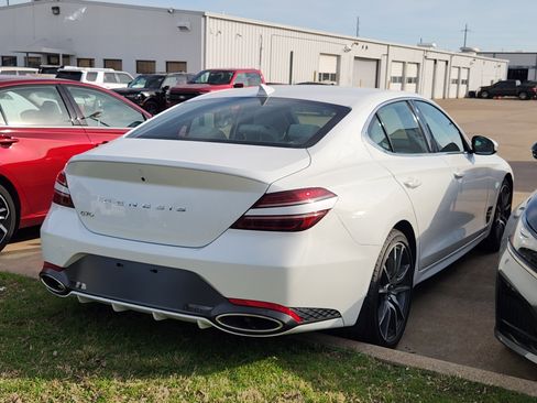 Used 2025 Genesis G70 2.5T image 4