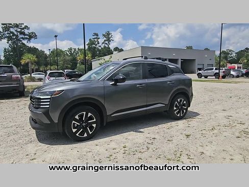 Used 2026 Nissan Kicks SV w/ SV Premium Package AWD/4WD image 36