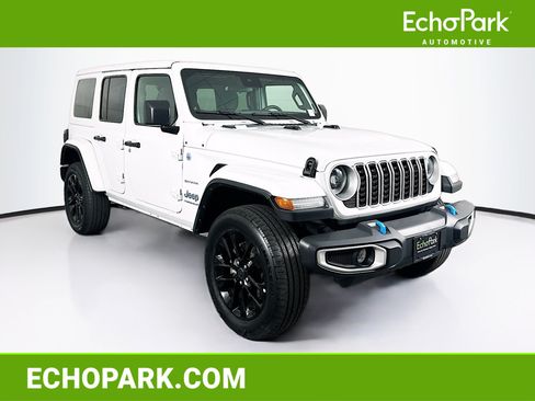 Used 2024 Jeep Wrangler Unlimited Sahara AWD/4WD image 1