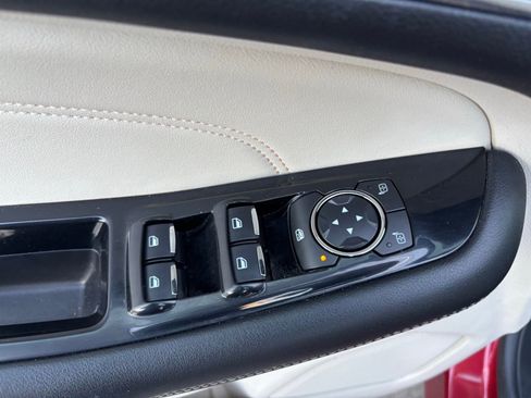 Used 2017 Ford Edge Titanium w/ Technology Package image 14