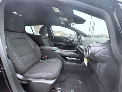 New 2026 Chevrolet Equinox EV LT image 16