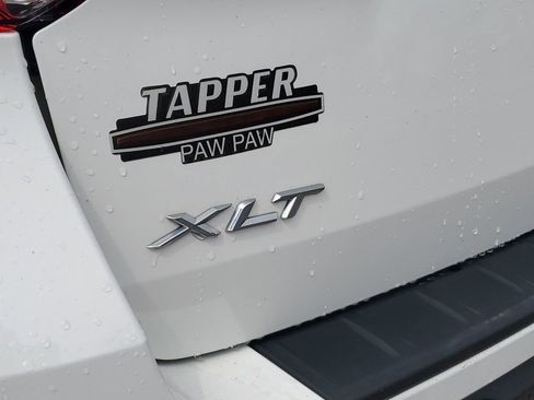 Used 2022 Ford Explorer XLT image 7