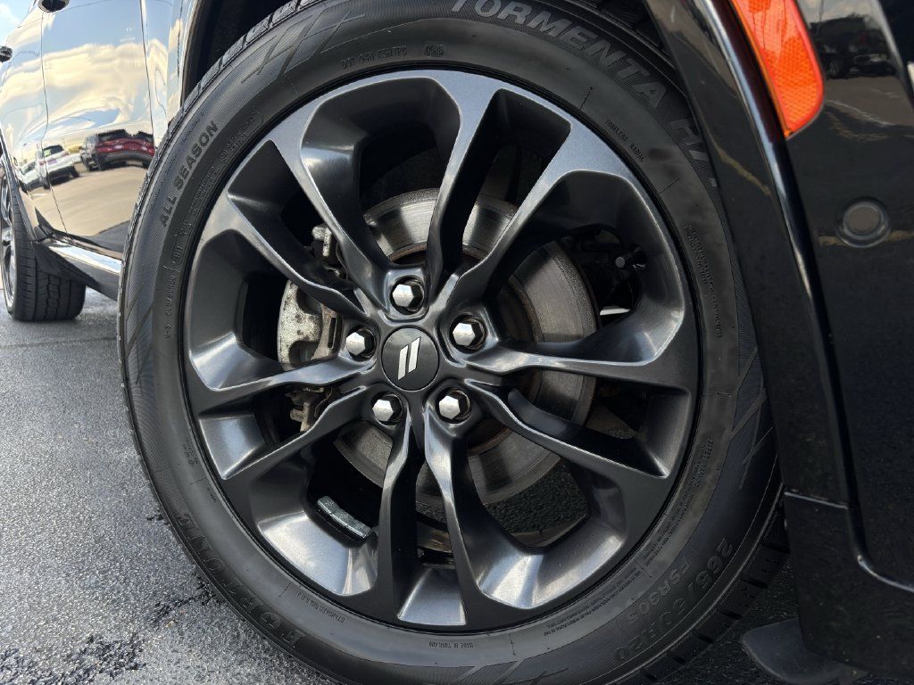 Used 2023 Dodge Durango R/T w/ Blacktop Package AWD/4WD image 11