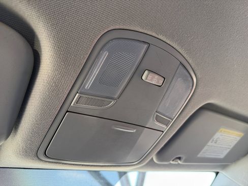 Used 2017 Hyundai Elantra SE FWD image 21