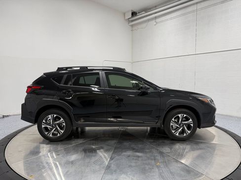 Used 2025 Subaru Crosstrek 2.0i Premium w/ Crosstrek Mirror Package AWD/4WD image 8