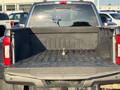 Used 2022 Ford F450 Platinum image 28