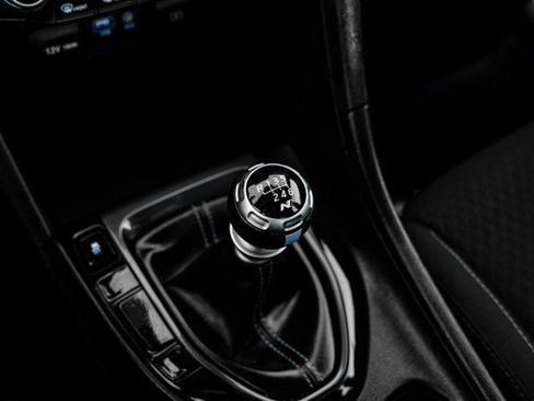 Used 2019 Hyundai Veloster N N FWD image 23