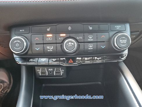 Used 2023 Dodge Durango GT w/ Blacktop Package RWD image 17
