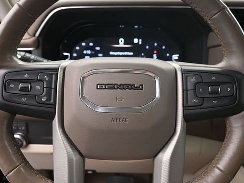 Used 2022 GMC Yukon Denali AWD/4WD image 34