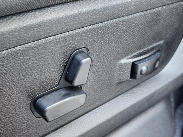 Used 2025 RAM 2500 Lone Star AWD/4WD image 32