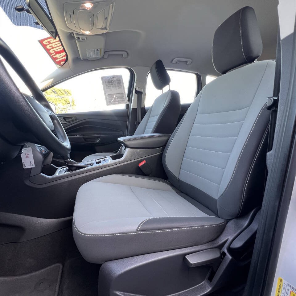 Used 2019 Ford Escape S FWD image 18