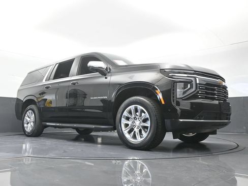 Used 2026 Chevrolet Suburban Premier AWD/4WD image 71