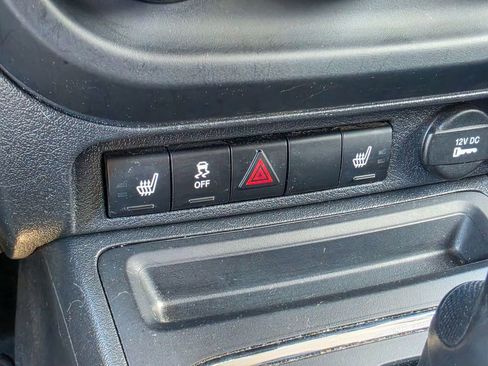 Used 2016 Jeep Patriot High Altitude AWD/4WD image 19