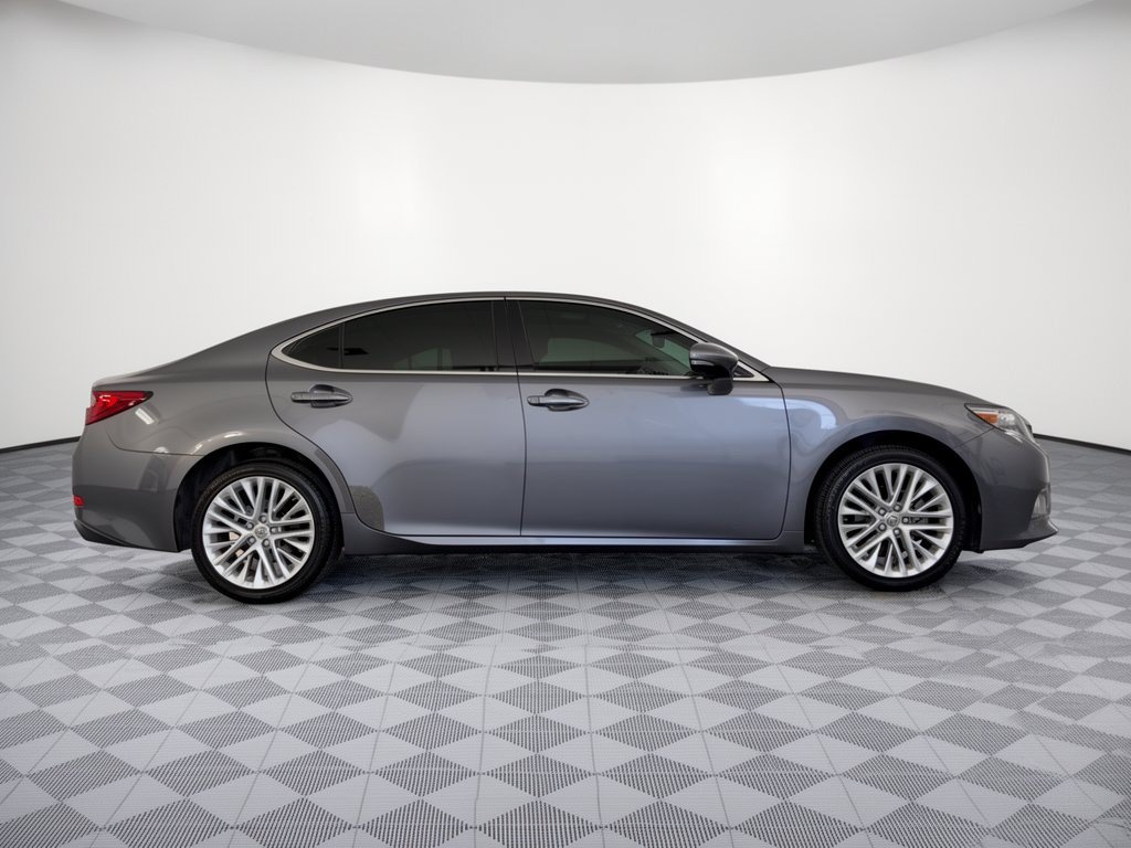 Used 2014 Lexus ES 350 w/ Luxury Package FWD image 8