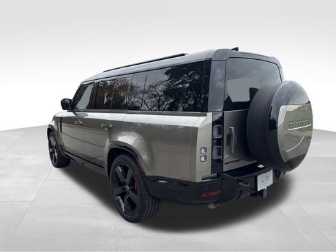 New 2024 Land Rover Defender 130 X image 3