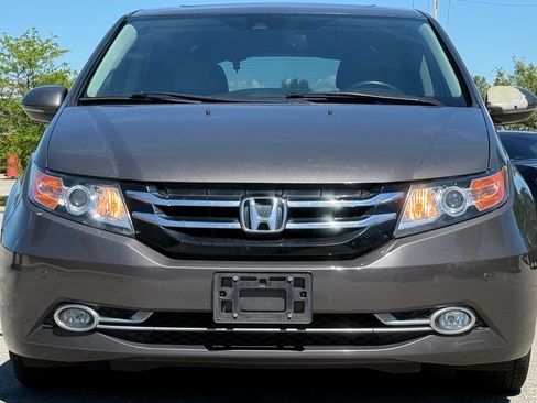 Used 2014 Honda Odyssey Touring Elite image 9