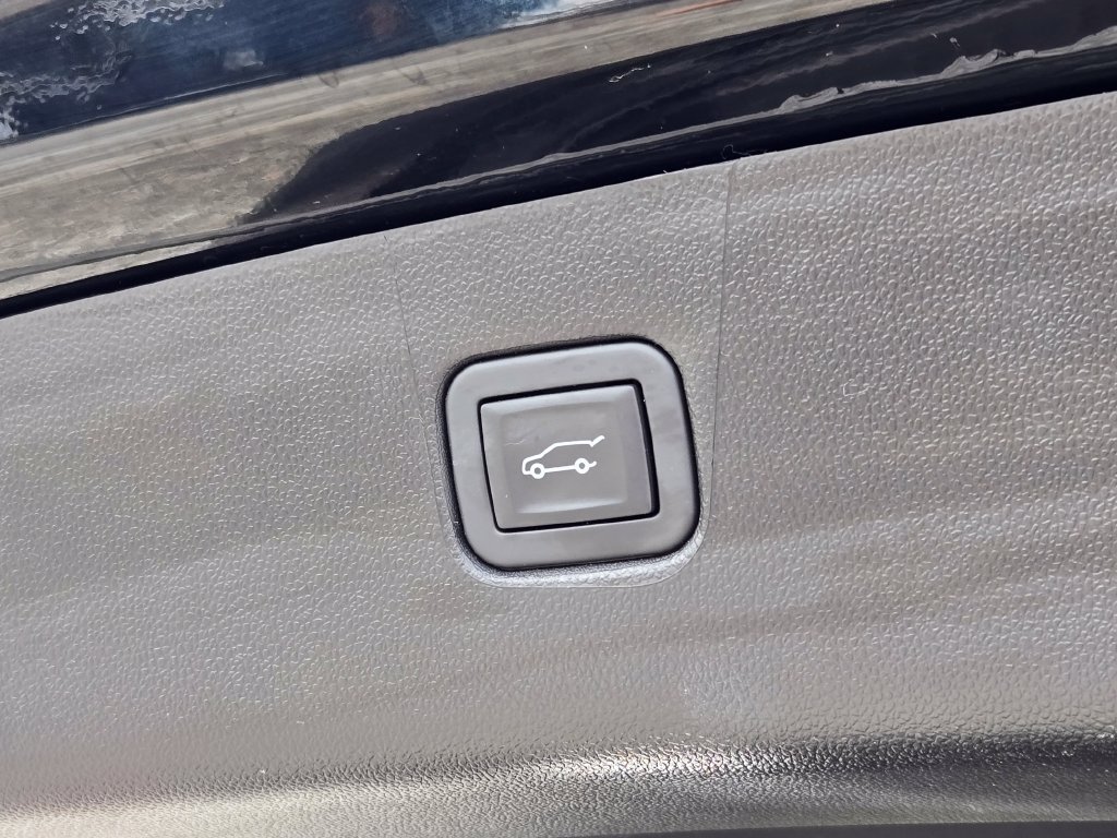 Used 2024 Chevrolet Blazer LT w/ Convenience Package FWD image 25