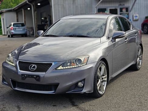 Used 2012 Lexus IS 250 w/ Premium Pkg Value Edition RWD image 4