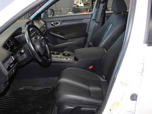 Used 2023 Honda Civic Sport image 7