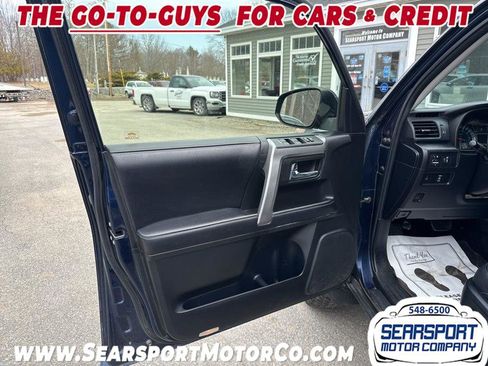 Used 2018 Toyota 4Runner SR5 Premium AWD/4WD image 9