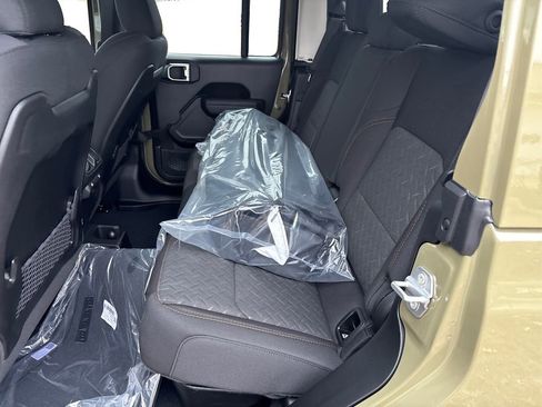 New 2026 Jeep Gladiator Mojave image 10