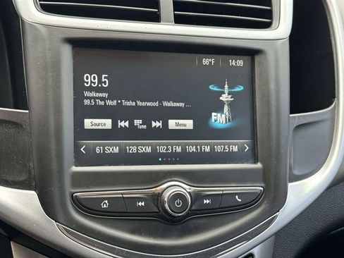 Used 2017 Chevrolet Sonic LT FWD image 21