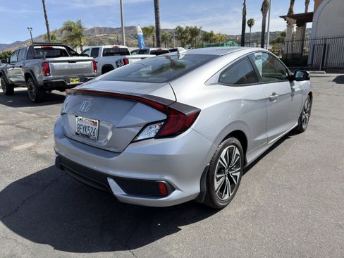 Used 2018 Honda Civic EX-T image 8