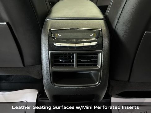 Certified 2023 Cadillac XT5 Premium Luxury w/ LPO, Floor Liner Package AWD/4WD image 26