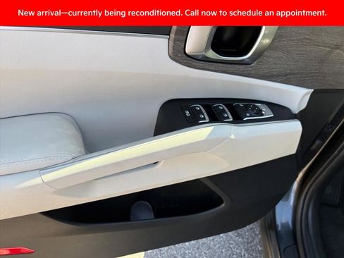 Certified 2022 Kia Sorento X-Line EX image 25