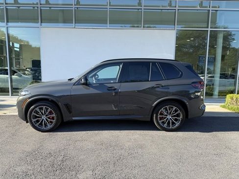 New 2026 BMW X5 M60i w/ Climate Comfort Package image 2