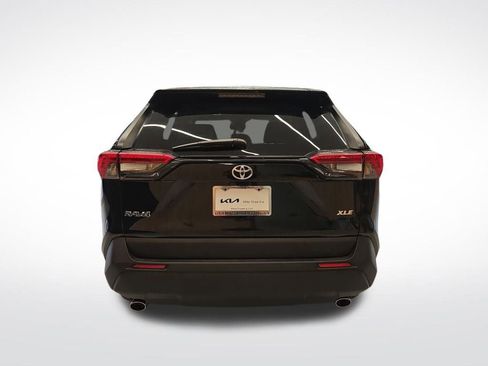 Used 2025 Toyota RAV4 XLE image 4
