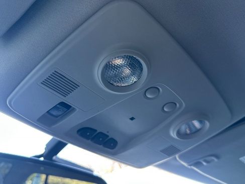 Used 2014 GMC Acadia Denali image 24