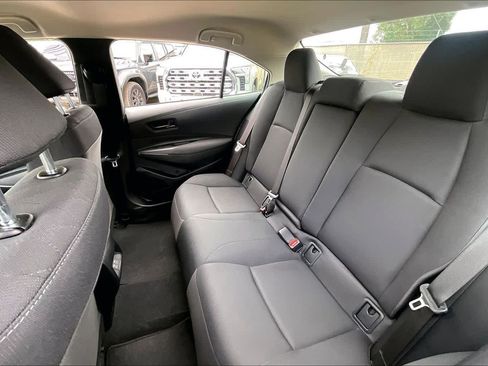 Used 2026 Toyota Corolla LE image 19