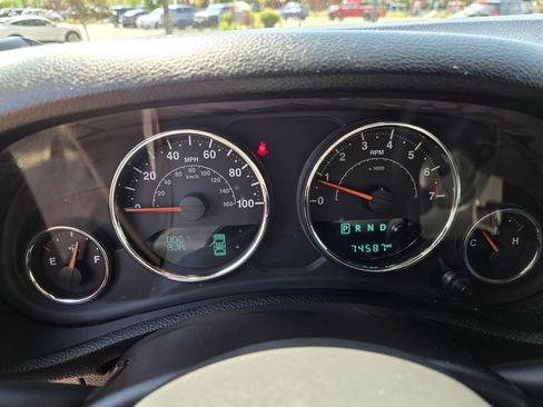 Used 2015 Jeep Wrangler Unlimited Sport w/ Quick Order Package 24S image 16